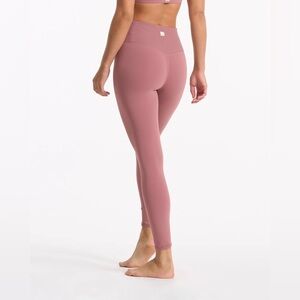 Vuori Rib Studio Legging Marsala‎ Size Large NEW WITH TAGS